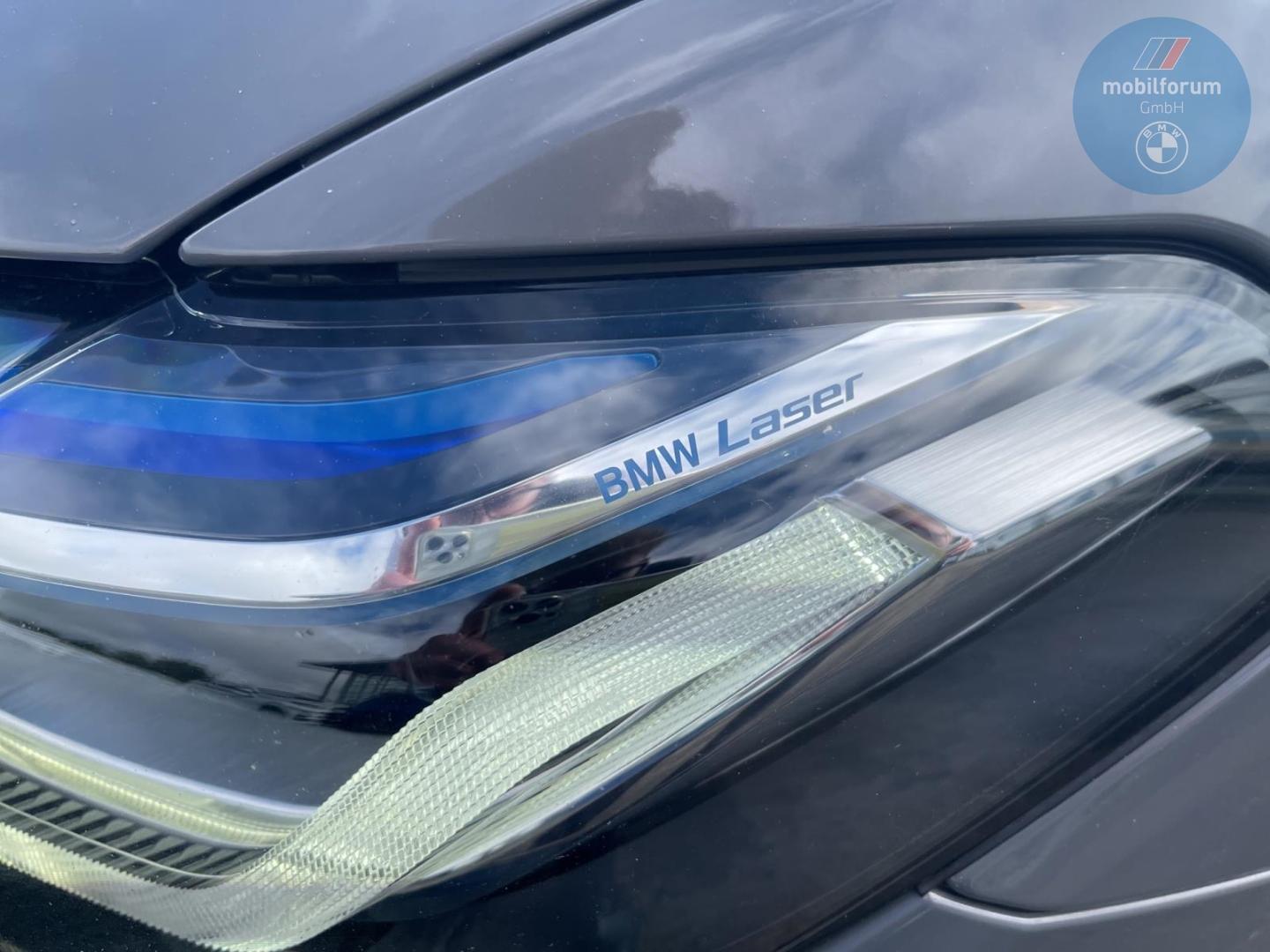 BMW 520 d M-Sport ACC HUD HiFi Laserlicht Sportsitze