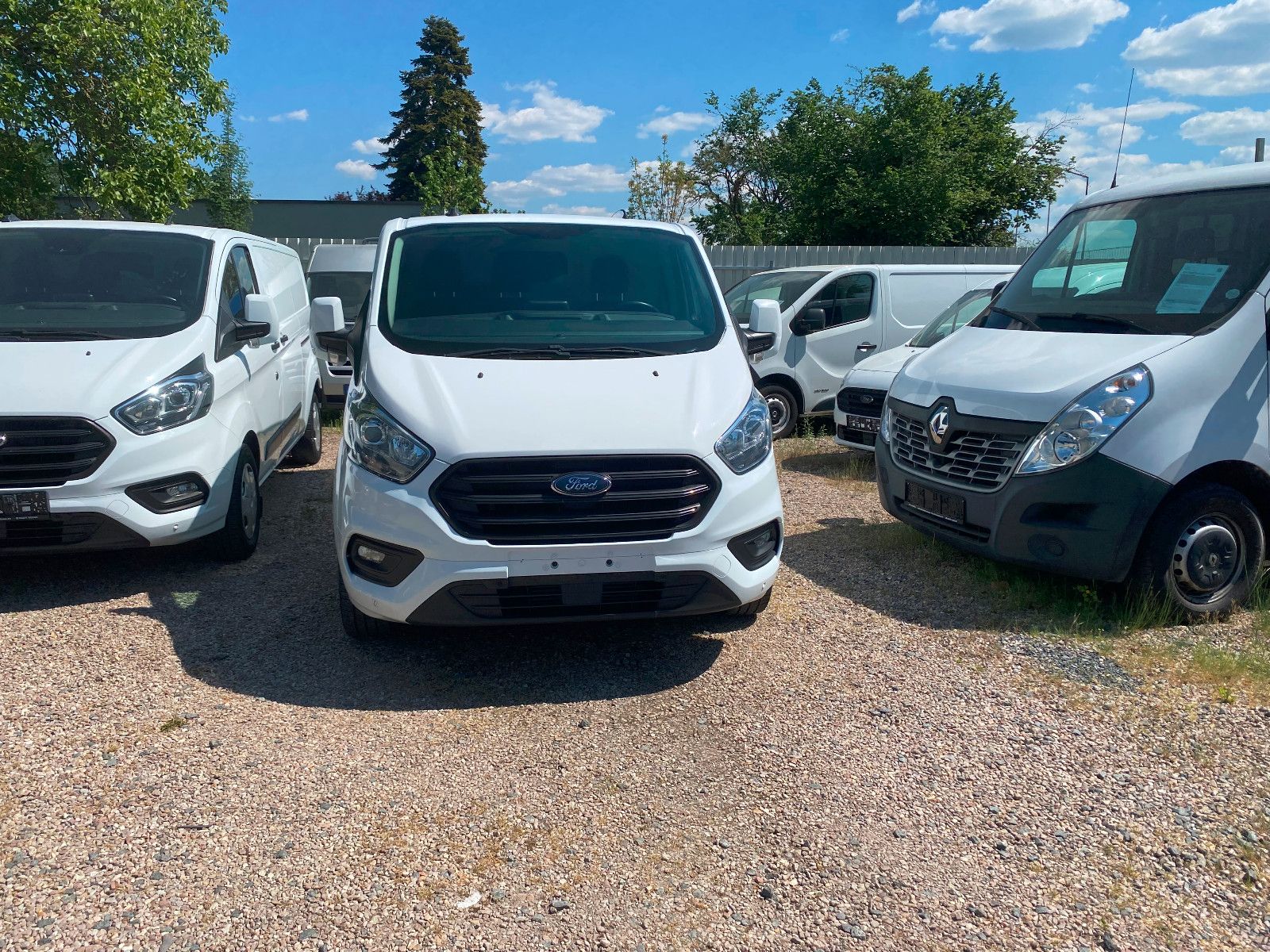 Fahrzeugabbildung Ford Transit Custom Kasten 320 L2 Trend,Regale