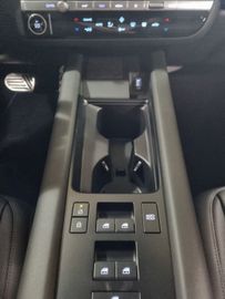 Fahrzeugabbildung Hyundai IONIQ 6 2WD 77,4 229PS UNIQ digitale ASP PanoD.
