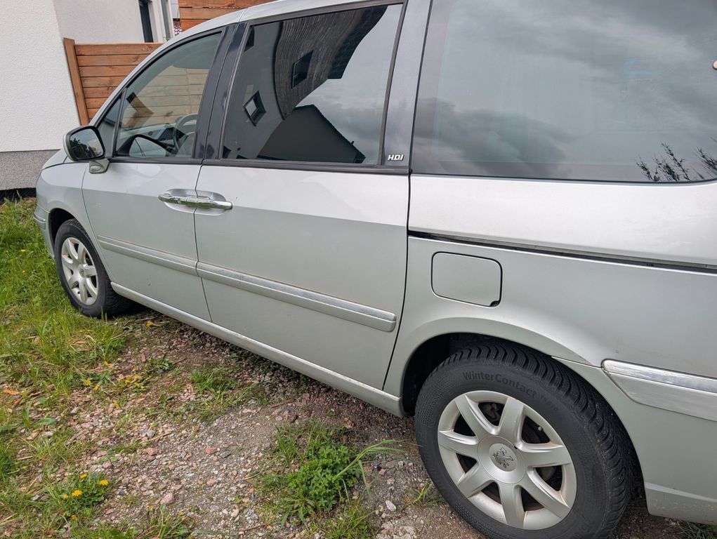 Peugeot 807