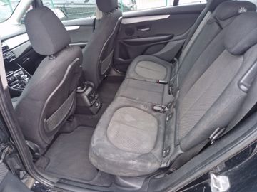 BMW 218 - 10