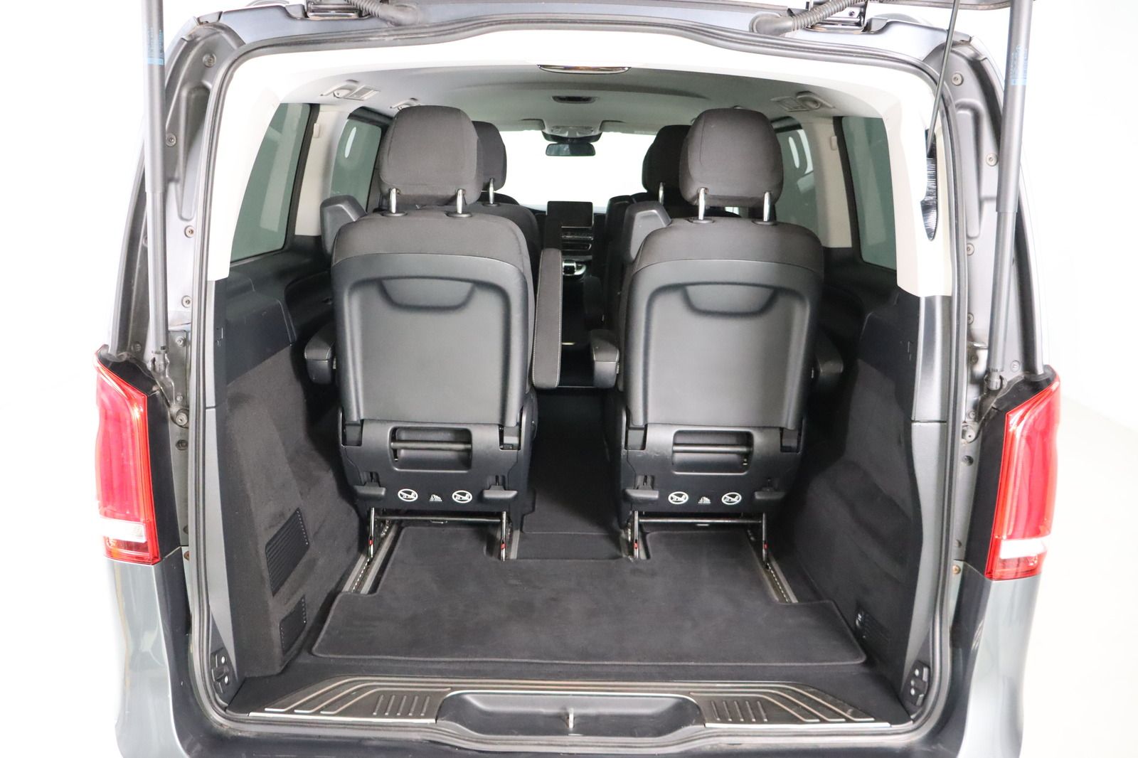 Fahrzeugabbildung Mercedes-Benz V 250 d lang 4-Matic * PDC * Navi * SHZ