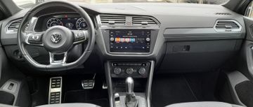 Volkswagen Tiguan - 11