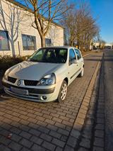 Renault Clio Dynamique 1.2 16V Dynamique - Renault Clio aus 2002: 1.2