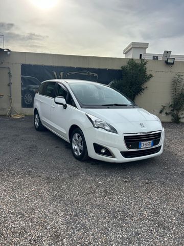 Peugeot 5008 1.6 HDi 115CV Business