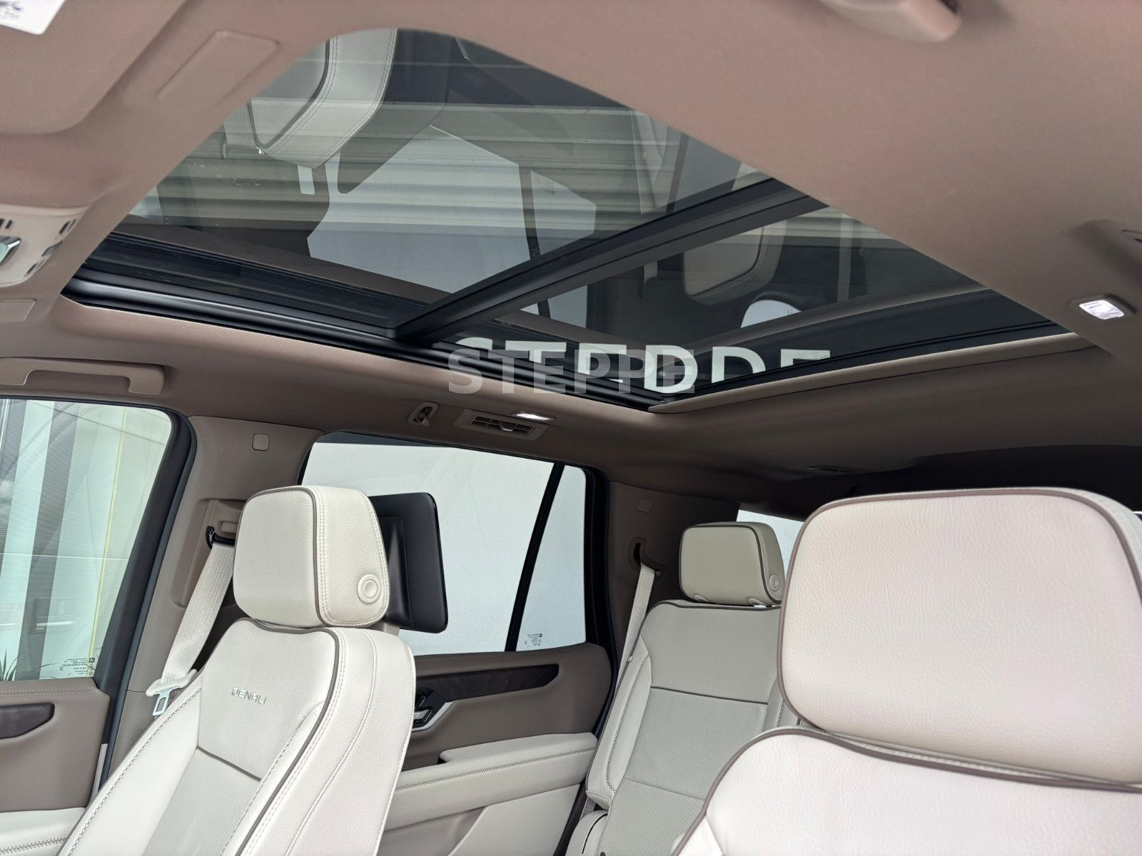 Gmc Yukon 2026 6.2V8 DENALI 24" AHK FACELIFT
