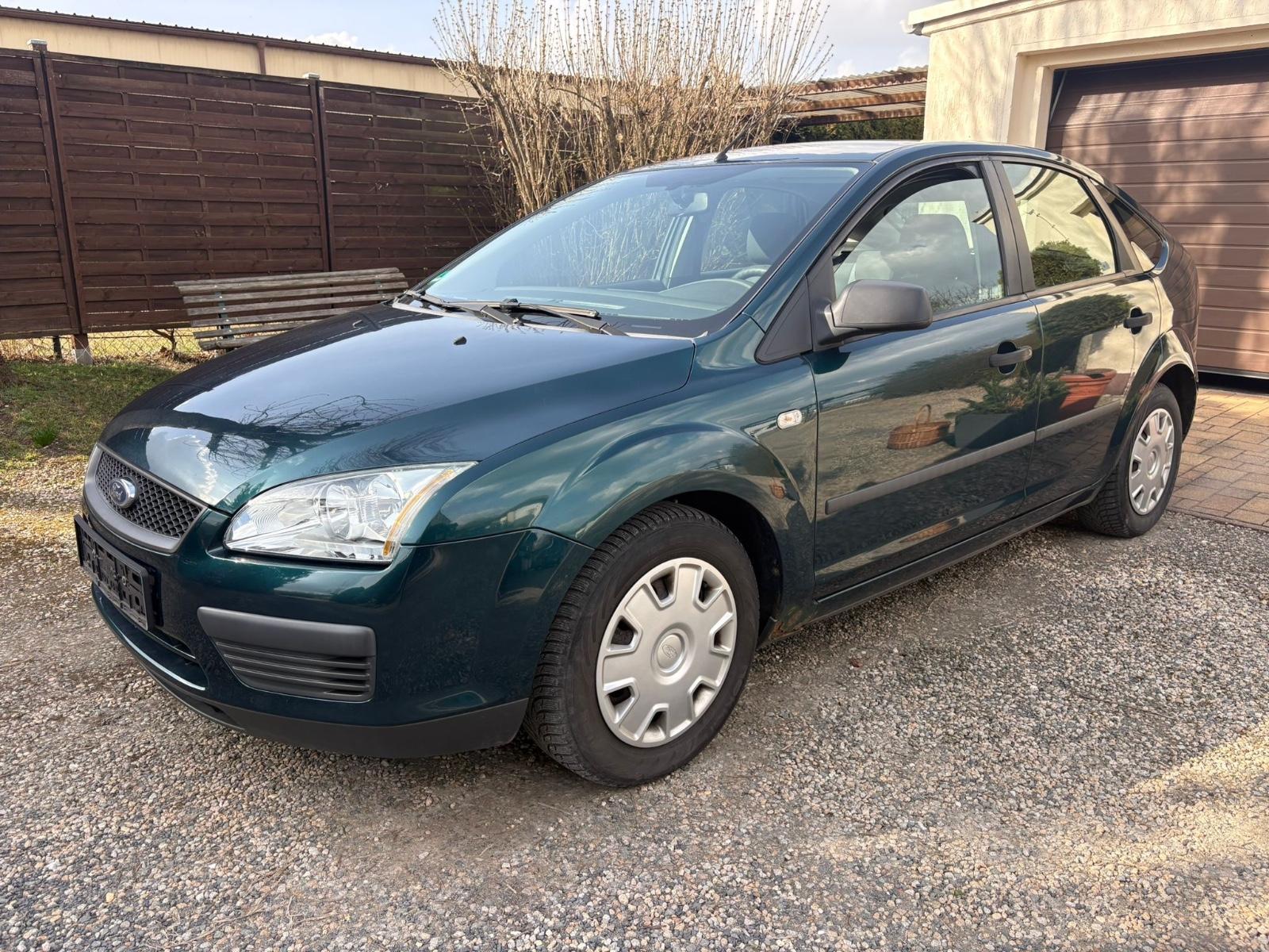 Ford Focus Lim. Trend*TÜV 11/27*KLIMA