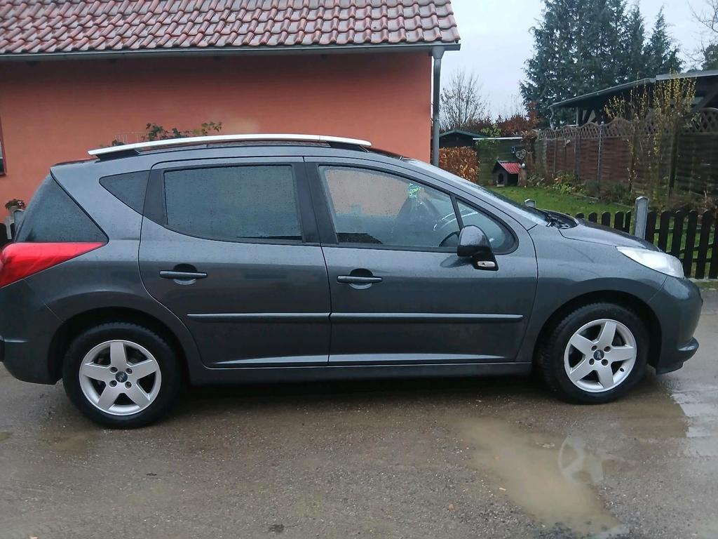 Peugeot 207