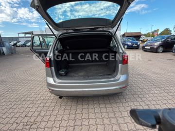 Volkswagen Golf - 9