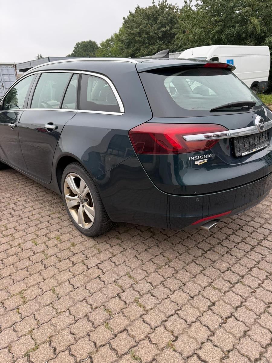 Opel Insignia A Sports Tourer Business Innovation