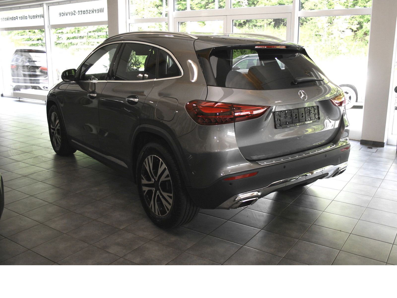 Fahrzeugabbildung Mercedes-Benz GLA 200 Progr. Advanced Plus *Totwinkel*Ambiente