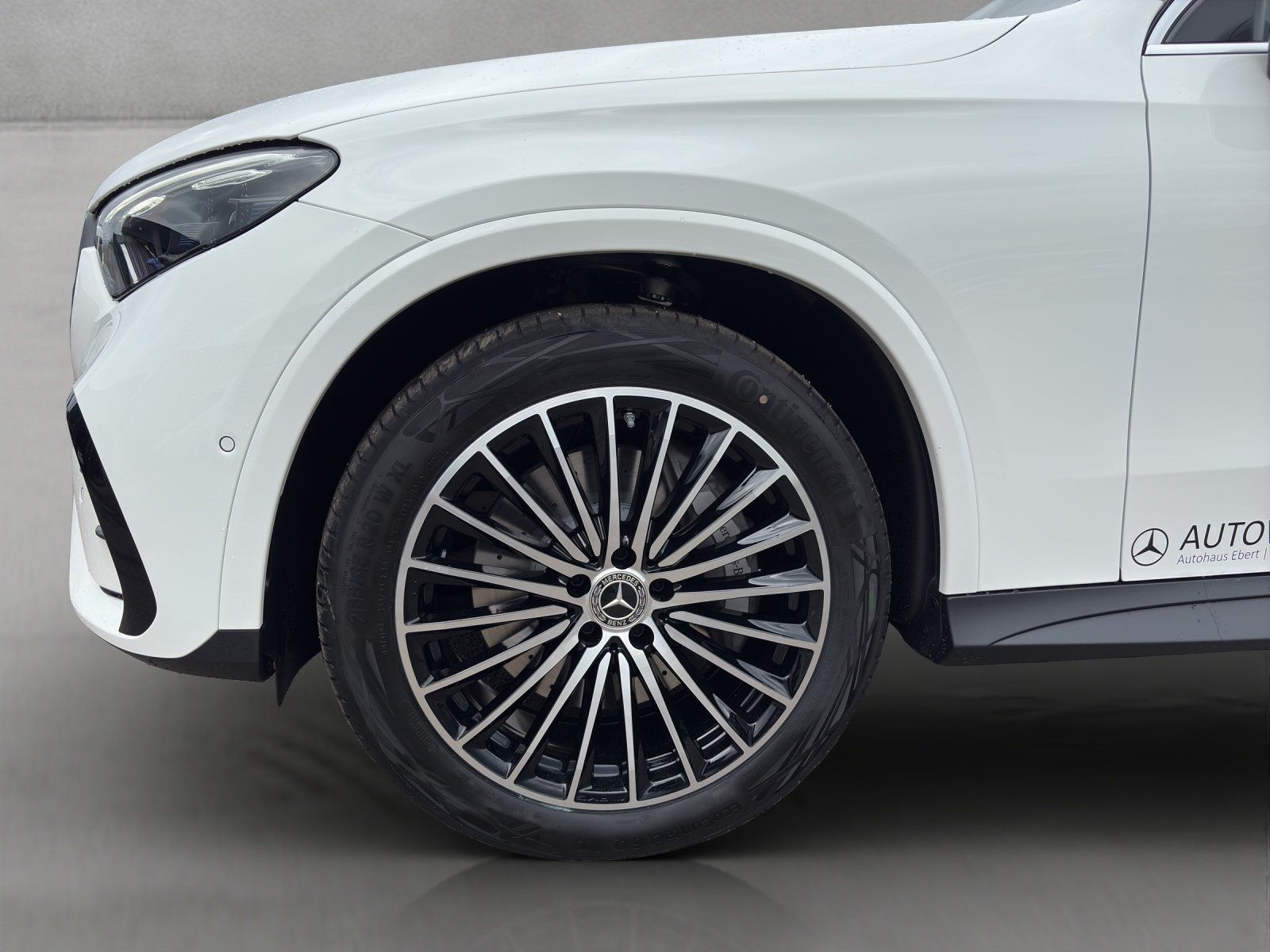 Fahrzeugabbildung Mercedes-Benz GLC 220 d 4M AMG Pano AHK 360° Carbon KeyGo Burm