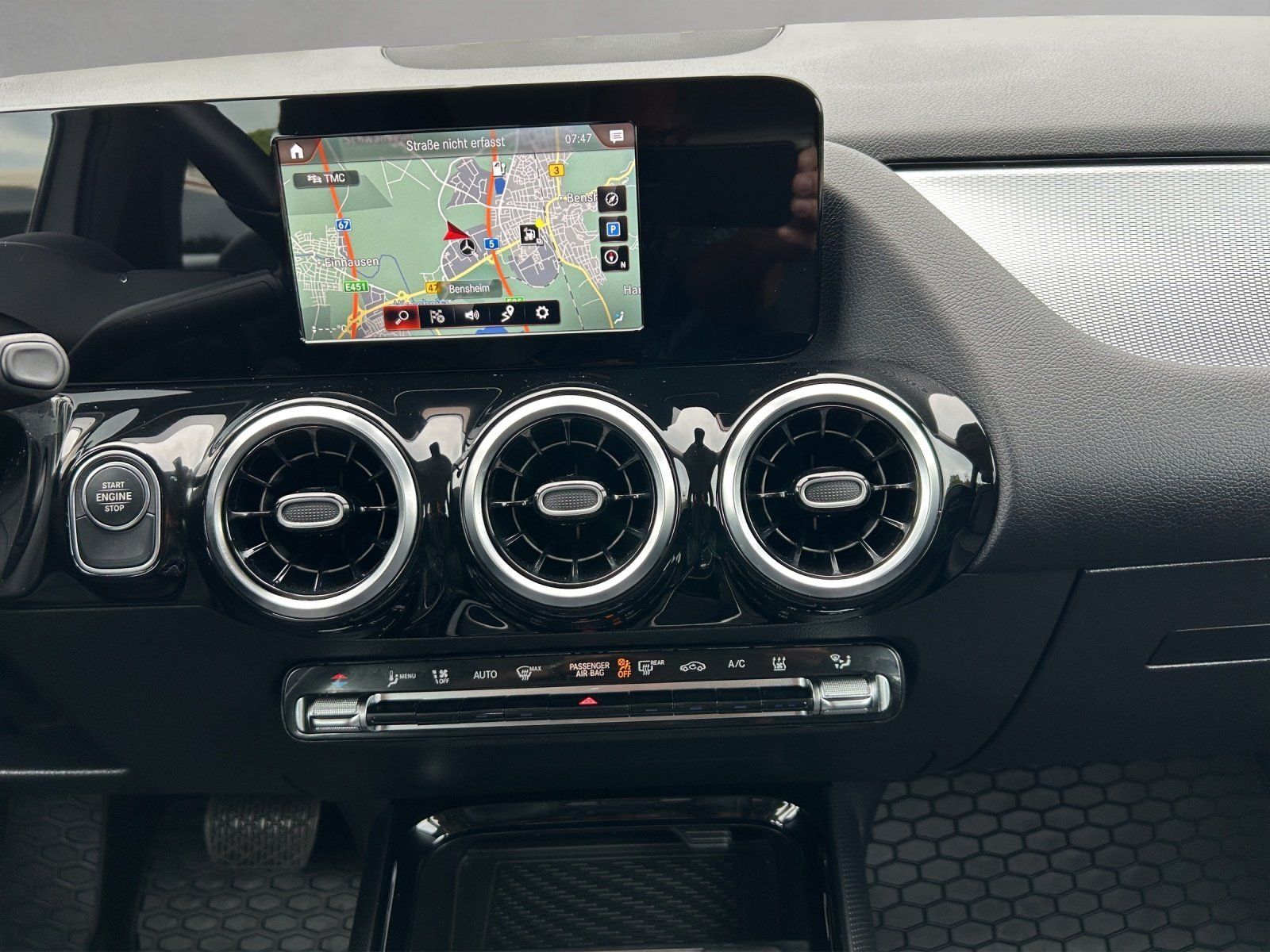 Fahrzeugabbildung Mercedes-Benz B 250 e Style LED Business DAB Memo Totwi Kamera
