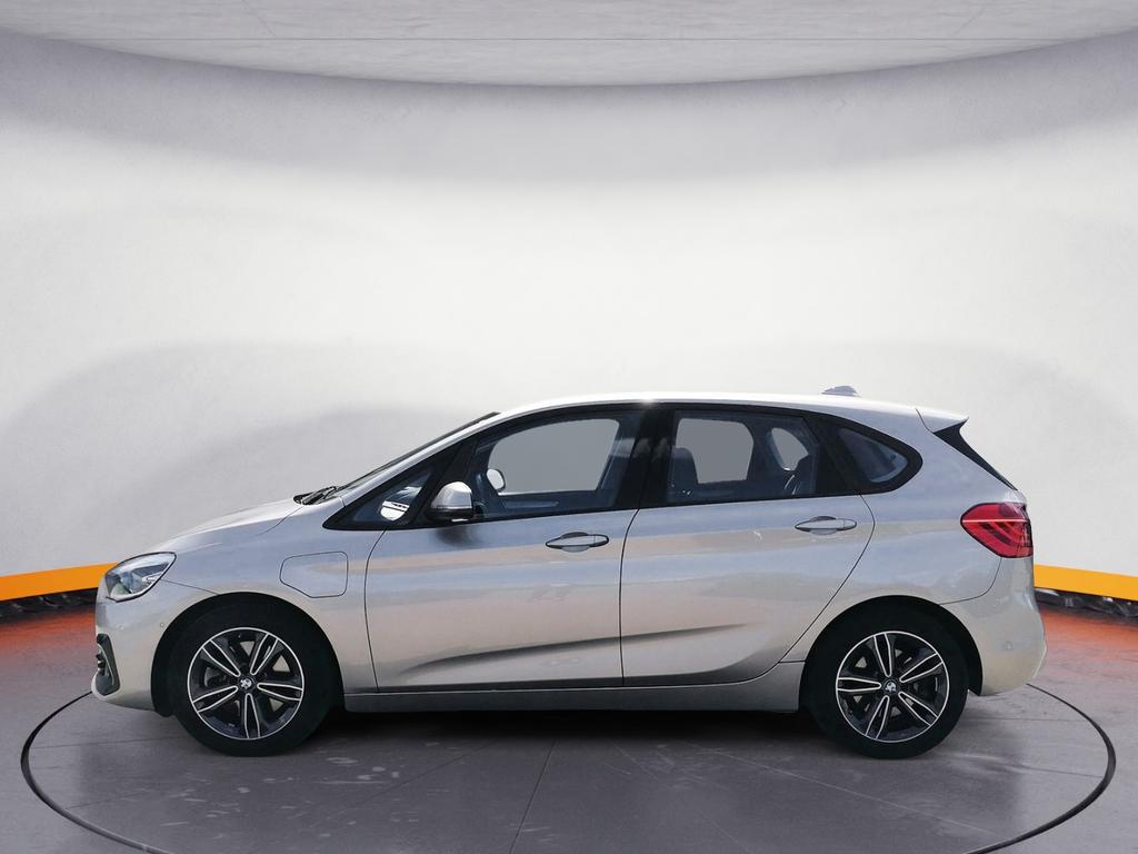 BMW 225