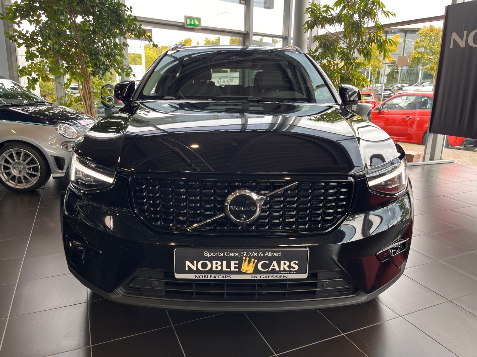 Fahrzeugabbildung Volvo XC40 Ultra Dark PANO AHK 21" 360° KAM