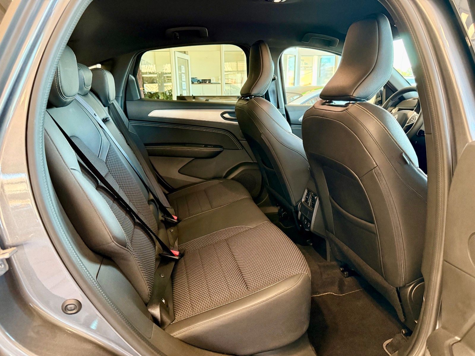 Fahrzeugabbildung Renault Arkana 1.3 Techno MildHybrid