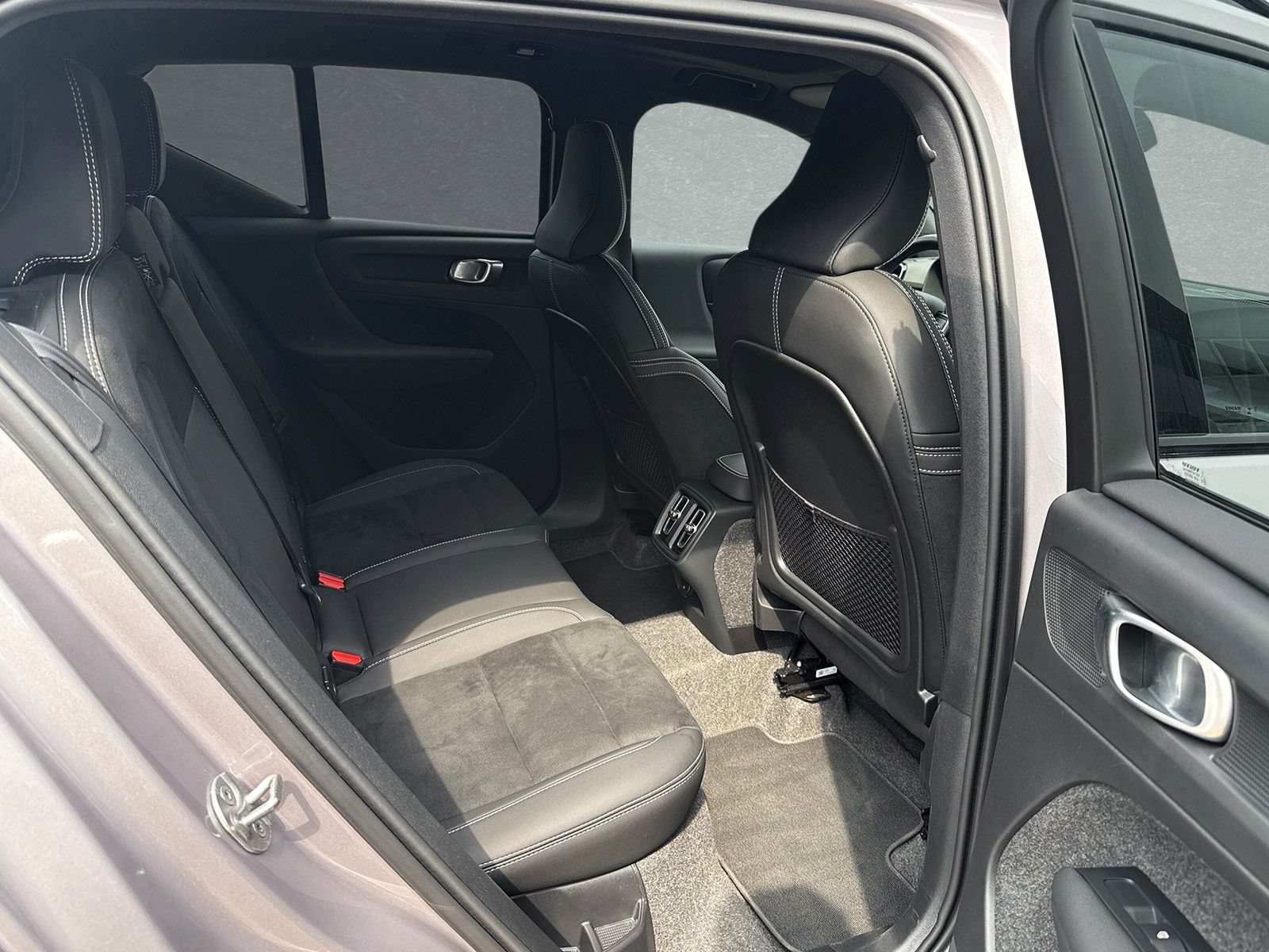 Volvo XC40 B4 Mild-Hybrid Plus Dark ACC BLIS LED foto 5