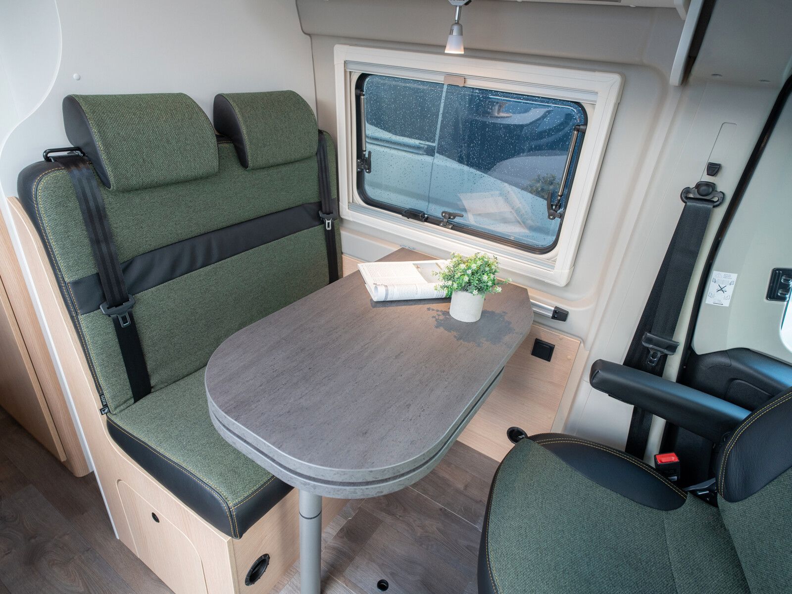Fahrzeugabbildung Sunlight Cliff XX 600 20 Jahre Edition, Automatik