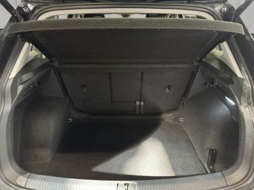 Volkswagen Tiguan - 5