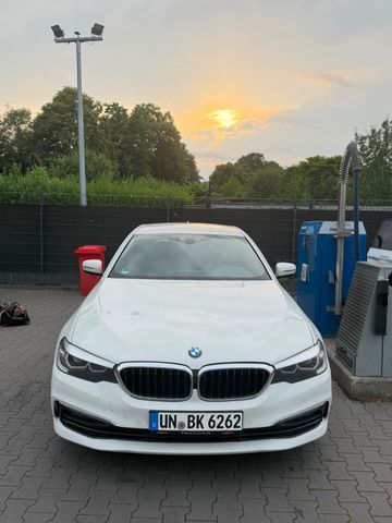 BMW 520i A -