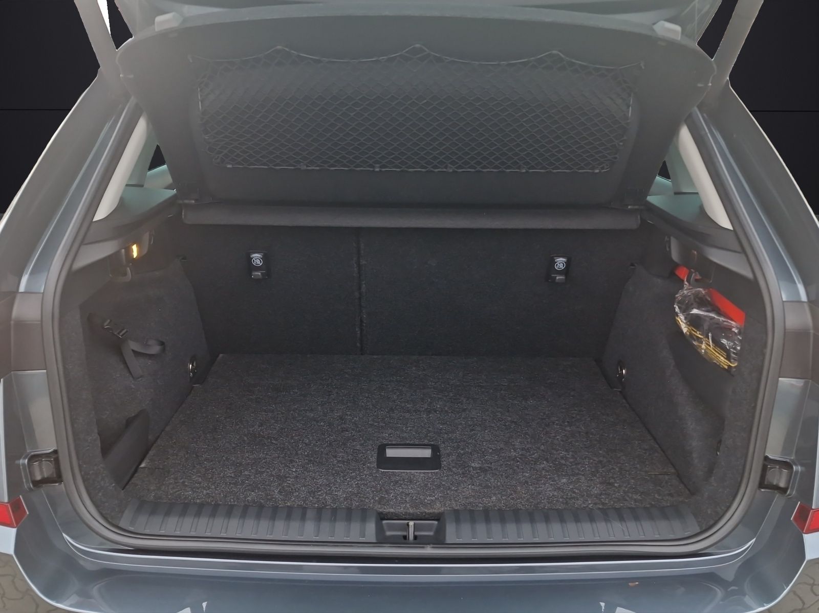 Fahrzeugabbildung SKODA Kamiq Ambition 1,0 TSI LED SHZ GRA APP-CONNECT