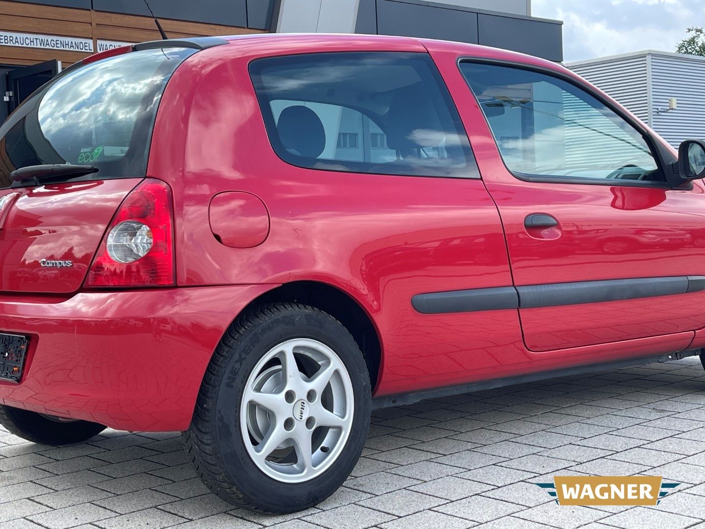 Fahrzeugabbildung Renault Clio II Campus Je t aime 1.2 HU/AU NEU