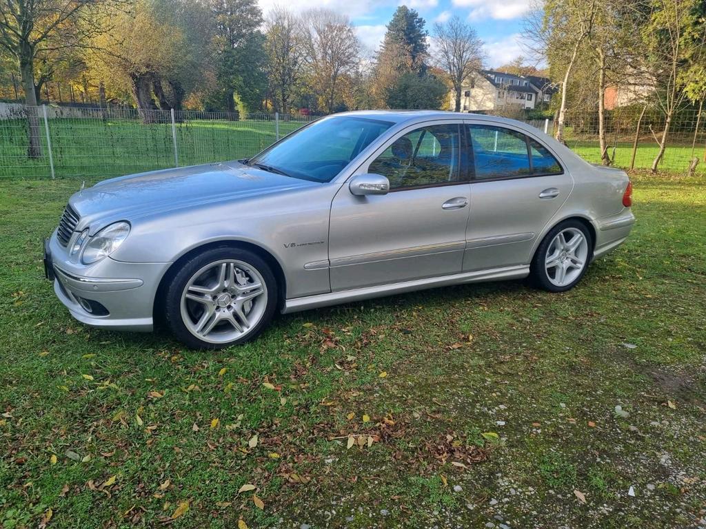 Mercedes-Benz E 55 AMG