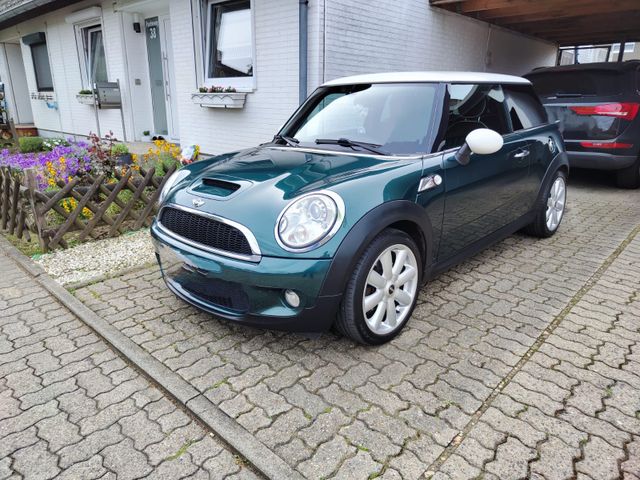 MINI Cooper S - 8 fach bereift auf Alu-Felgen