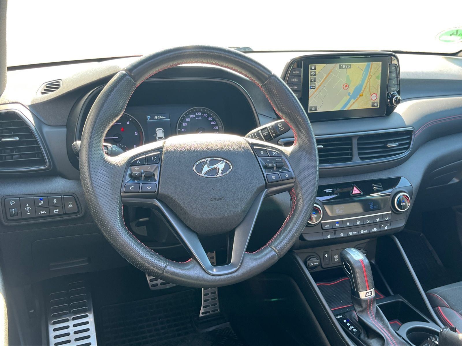 Fahrzeugabbildung Hyundai Tucson 2.0 CRDi DPF PANO N-LINE 4WD