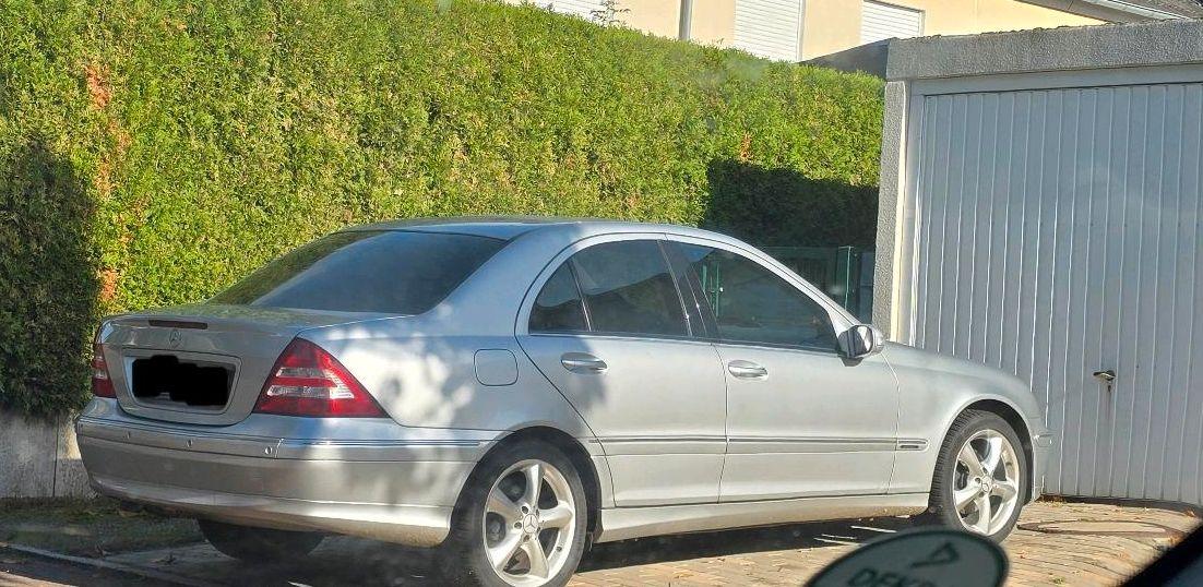 Mercedes-Benz C 200