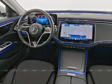 Mercedes E 220 - 2
