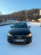 Audi AUDI A1 1.6 TDI TÜV NEU 8x BEREIFT SERVICE... - Audi A1 8X mit Diesel-Antrieb