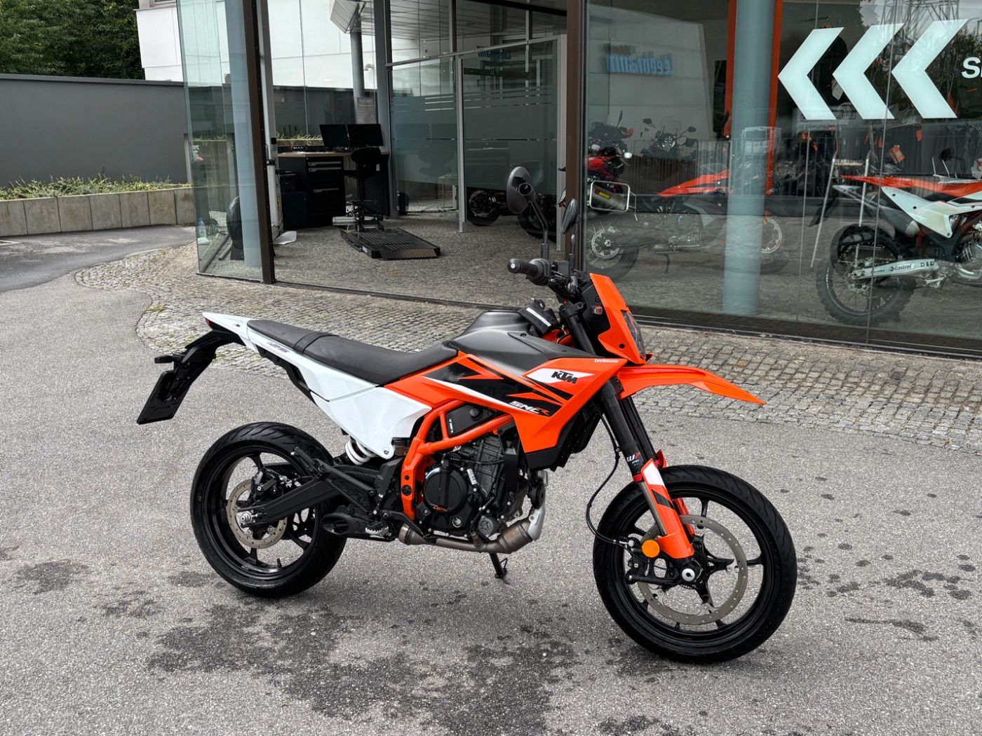 Fahrzeugabbildung KTM 125 SMC R 2026