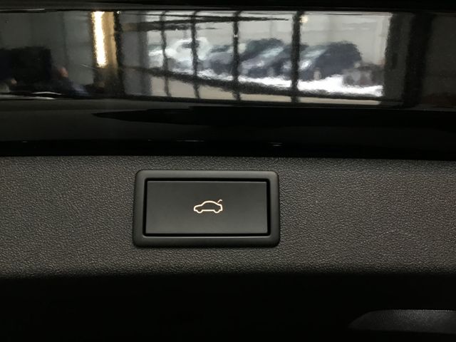 Fahrzeugabbildung Skoda Enyaq 60 Wärmepumpe/Navi/SHZ/Kamera/ACC/Keyless