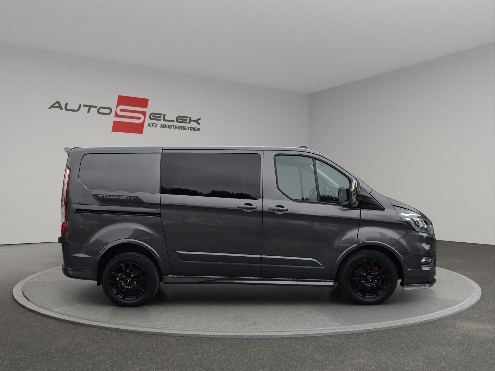 Fahrzeugabbildung Ford Transit/Tourneo Custom Kombi 320 L1  Sport