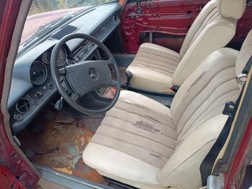 1976 Mercedes-BENZ C 220 照片 8