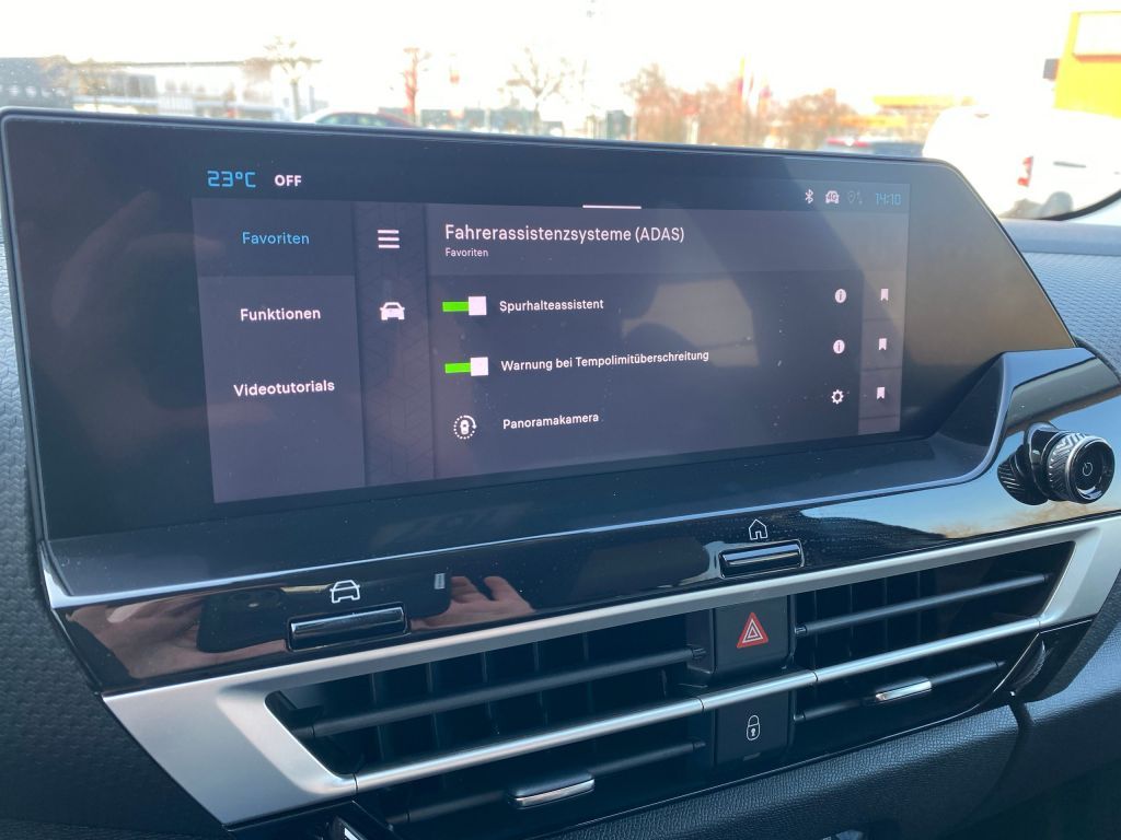 Fahrzeugabbildung Citroën C4 Hybrid 145 Automatik MAX *Winter- u. Techno-P