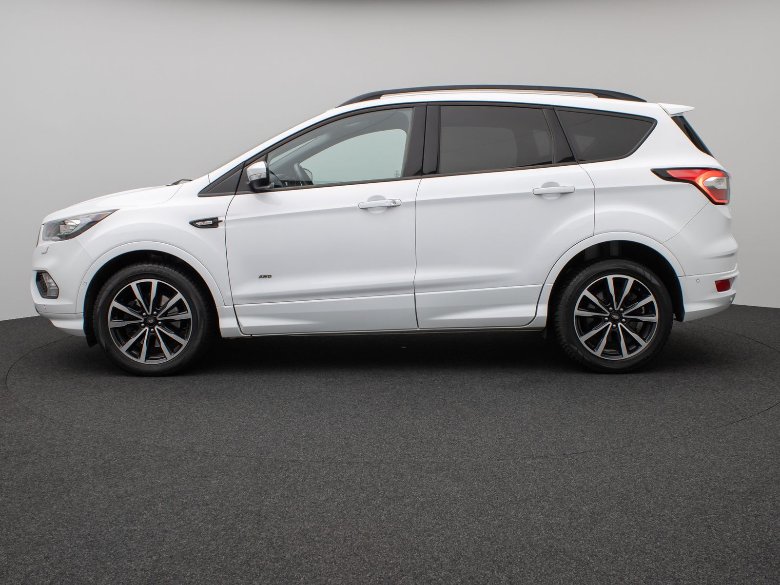 Fahrzeugabbildung Ford Kuga ST-Line Kamera Lenkrhzg Navi AHK Komfort