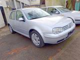 Volkswagen Golf 4 2.0 Autom TOP Allwetter Navi Klima Xenon - Volkswagen Golf aus 2000: Golf4