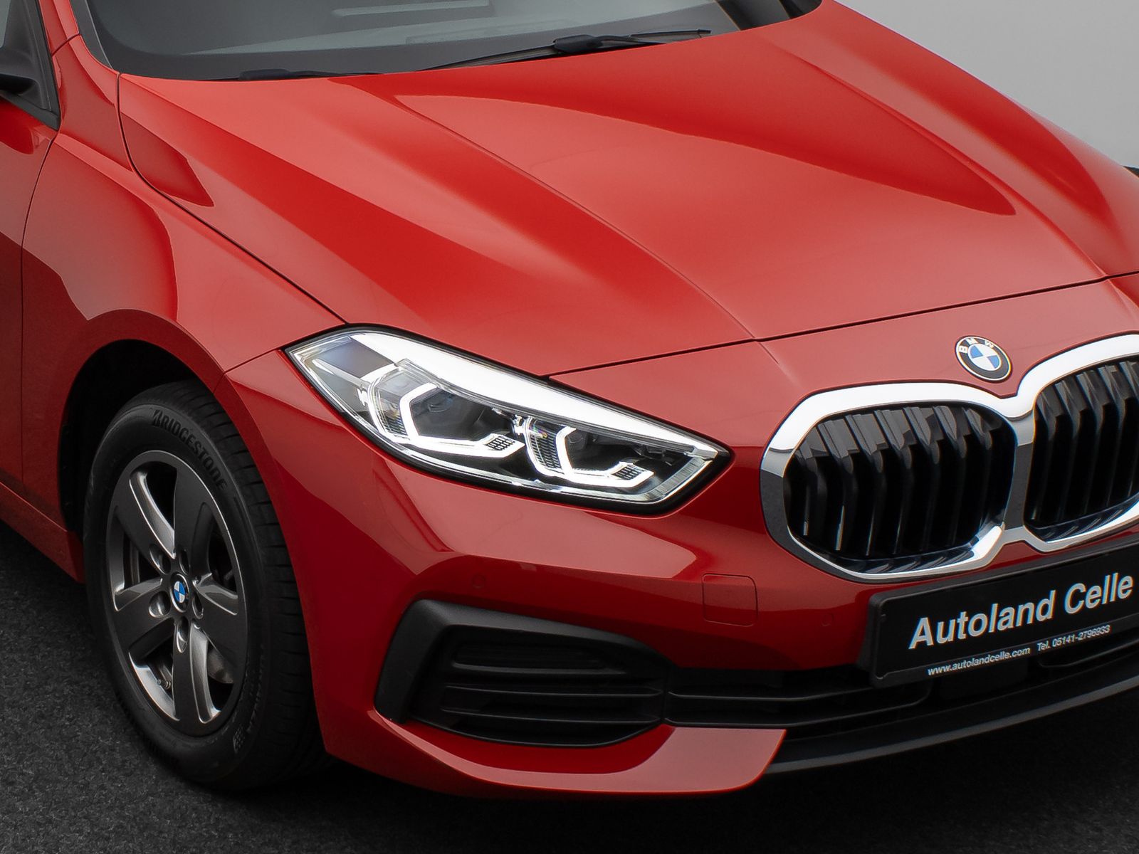 Fahrzeugabbildung BMW 118i GeschwindigReg Kamera DAB FernlichtAss LED