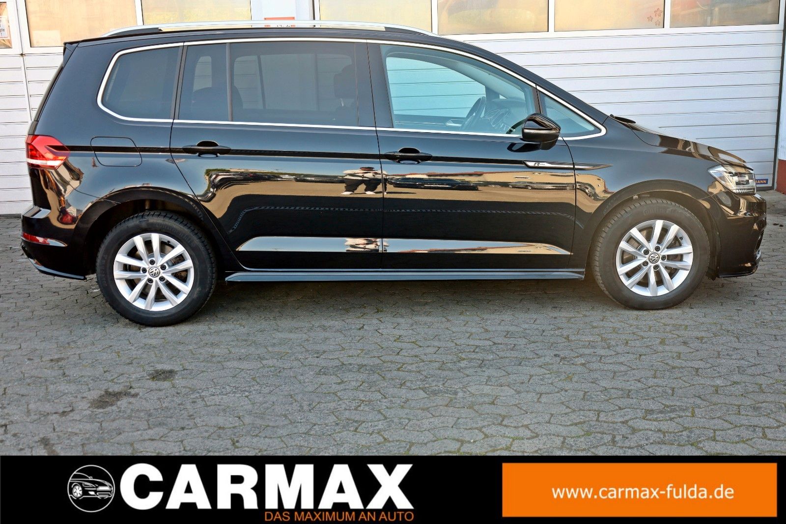 Fahrzeugabbildung Volkswagen Touran R Line Alcantara,Navi,LED,Panorama,Kamera