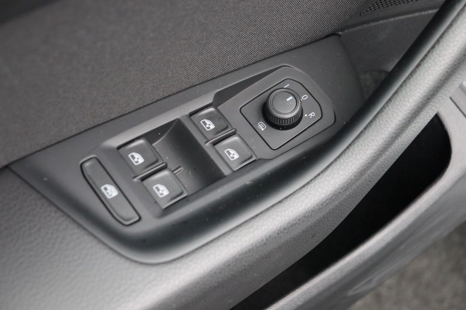 Fahrzeugabbildung Volkswagen Passat Variant 2.0 TDI Business