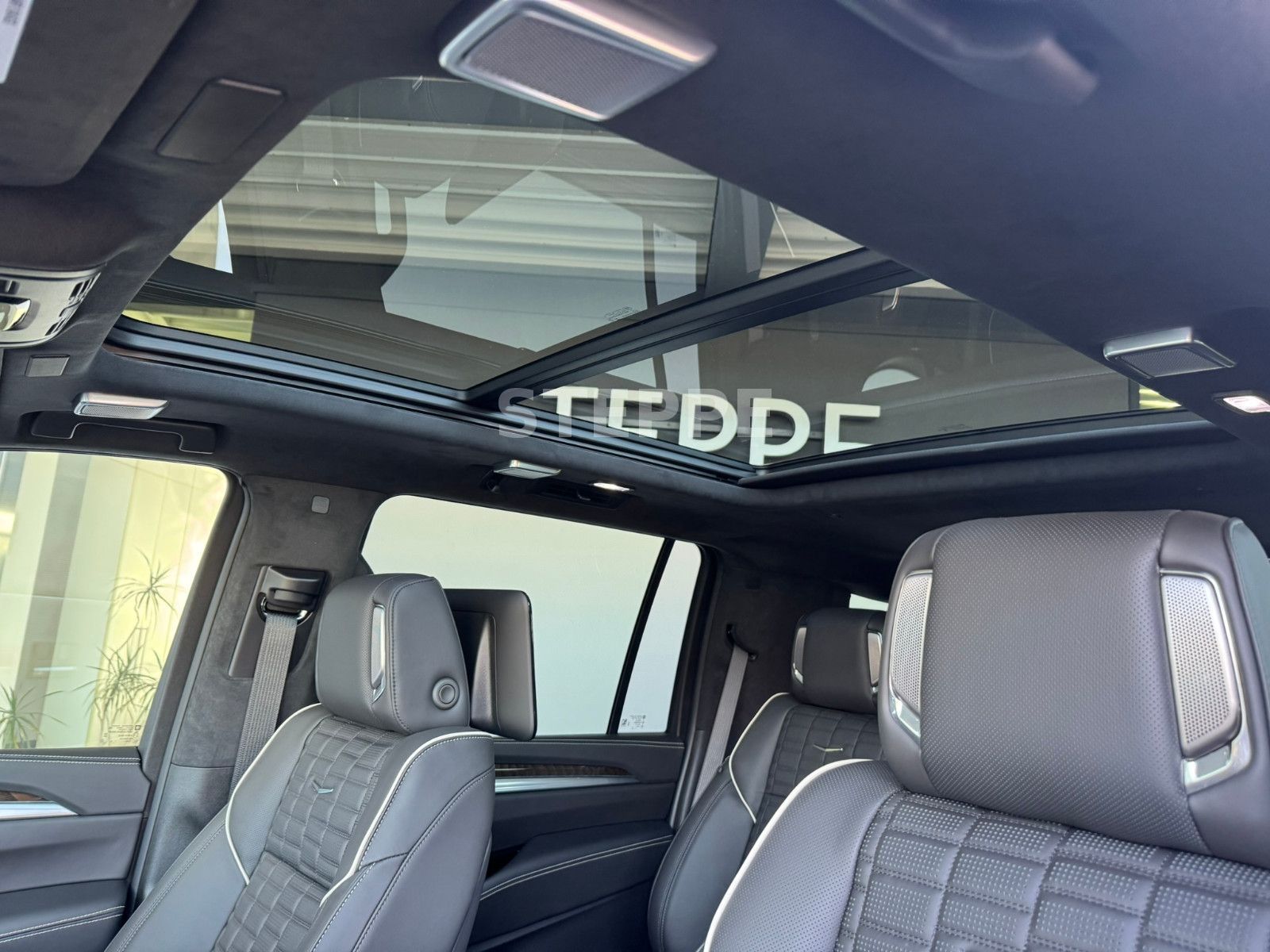 Cadillac Escalade FACELIFT MY26 6.2 V8 ESV Sport Platinum