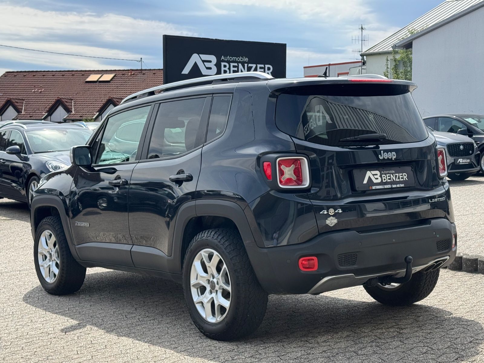 Fahrzeugabbildung Jeep Renegade Limited Adv. Ed. 4x4/LEDER/AHK/KLIMA/SH