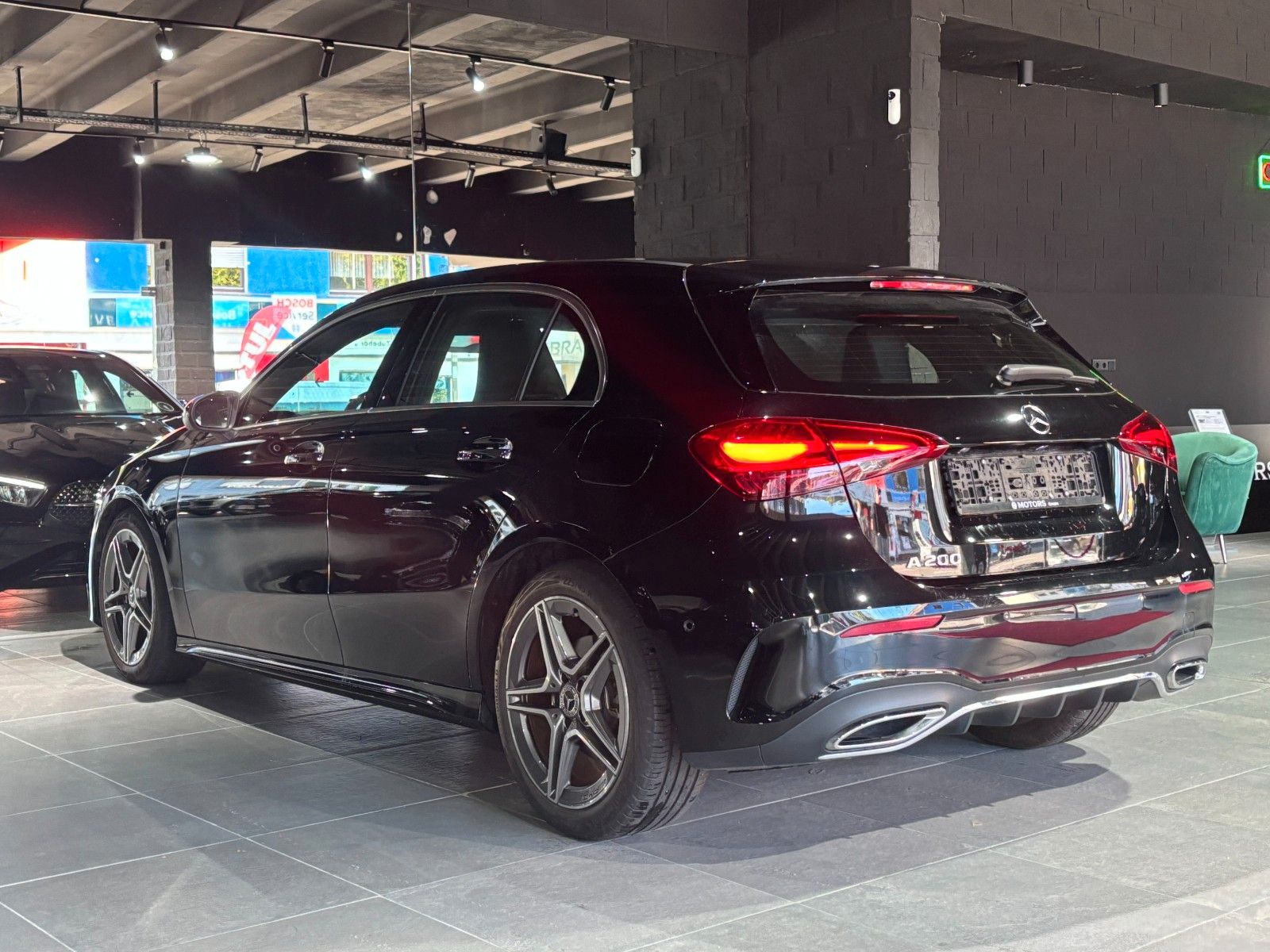Fahrzeugabbildung Mercedes-Benz A 200 //AMG-LINE//MBUX//AMBIENTE/KAMERA/SHZ/NAVI