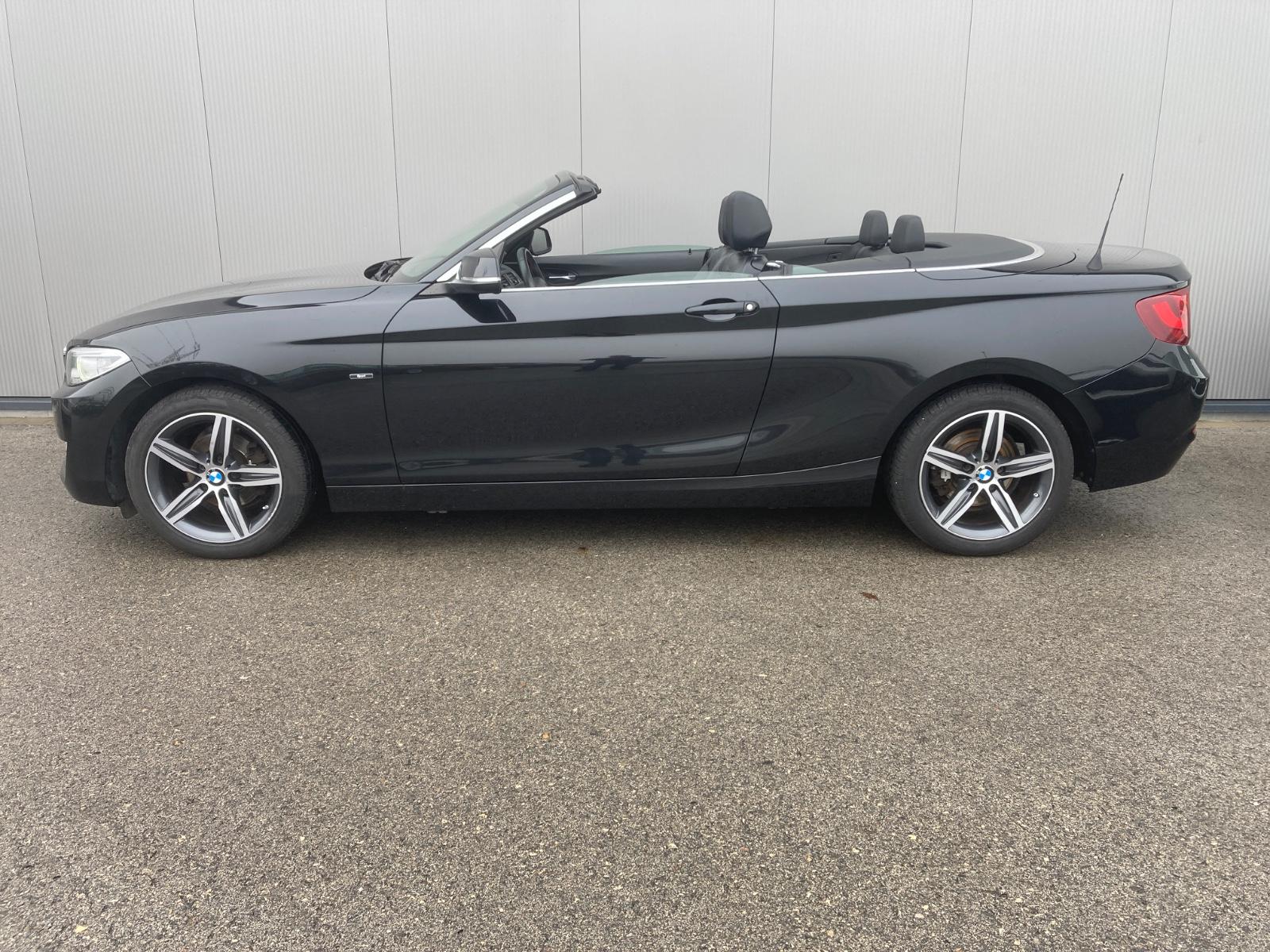 BMW 218i Cabrio Sport Line *PDC*Sportsitze*LED*17"