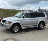 Mitsubishi Pajero 2.5 TD GLS 4x4 *VOLLEDER*KLIMA*AHK*ALU*LM - Mitsubishi Pajero: Gl