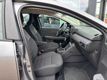 Dacia Sandero Stepway Expression TCe 90