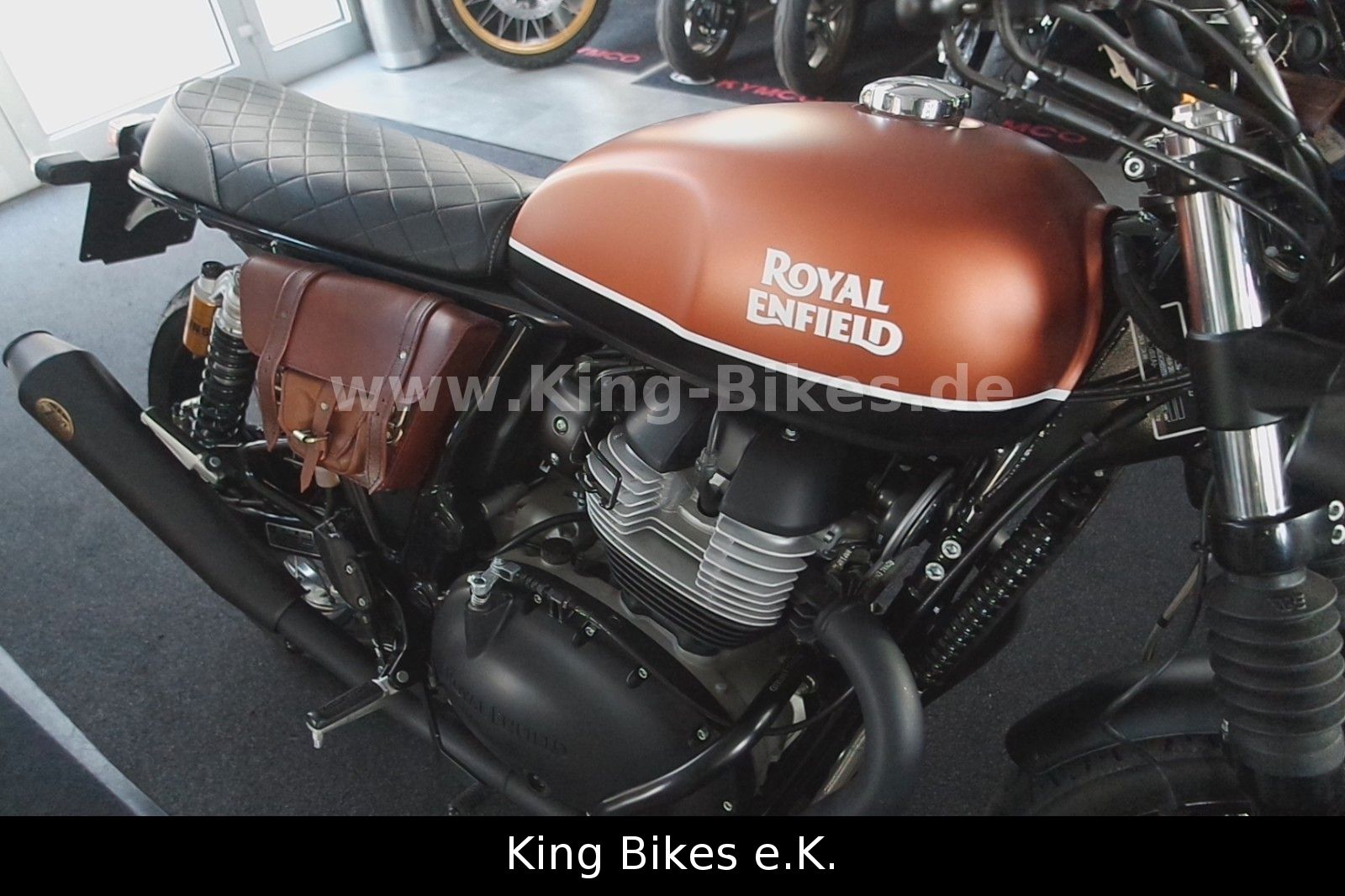 Fahrzeugabbildung Royal Enfield Interceptor 650 - Öhlins - Zard Auspuff - TOP -