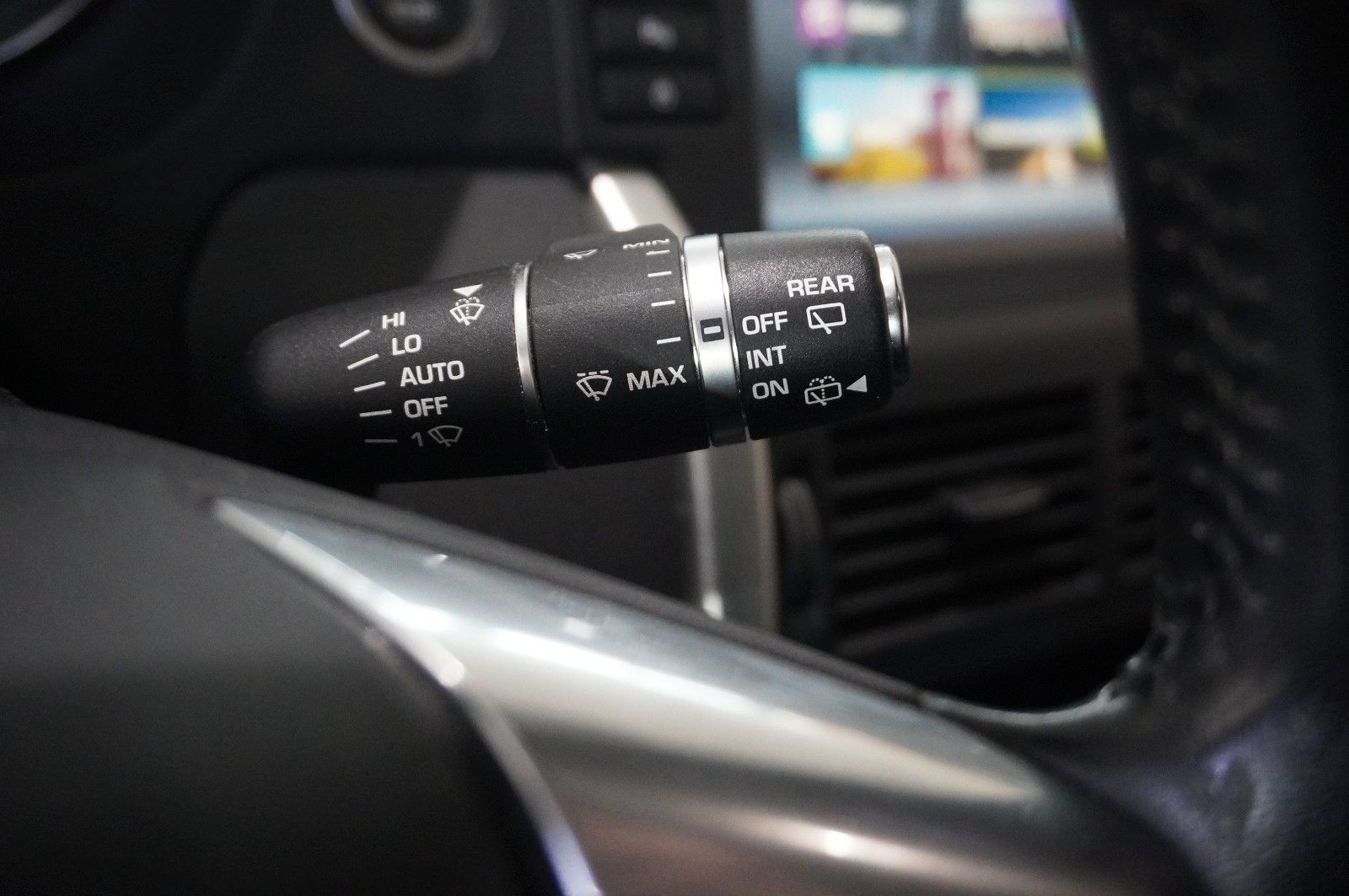 Fahrzeugabbildung Land Rover Discovery Sport 2.0D PURE NAVI/LED/SHZ/PDC/SPORT